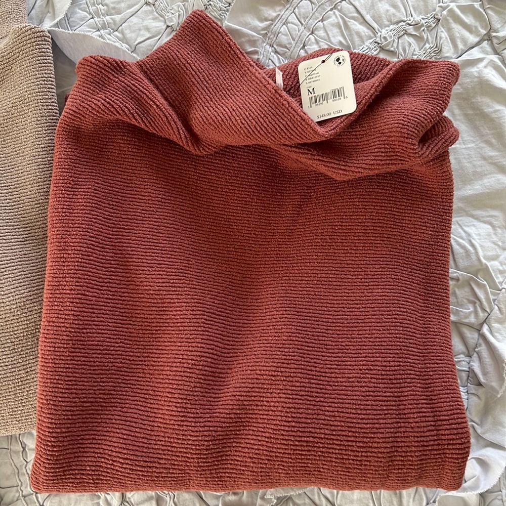 NWT Free People Ottoman Slouchy Tunic - Raspberry size M
